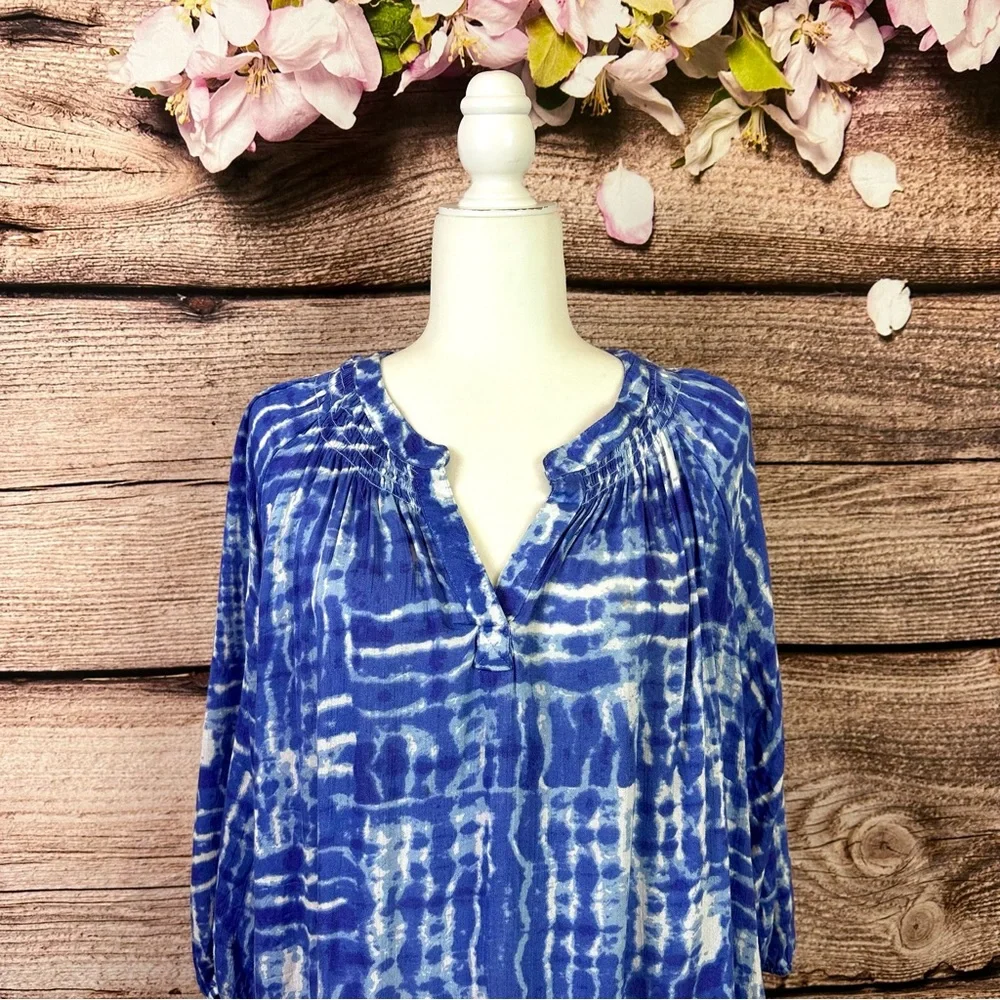 SOLD 🛍️ Croft & Barrow Women’s Rayon Tie Dye Novelty V-neck Flared Blouse 1X - Picture 2 of 7
